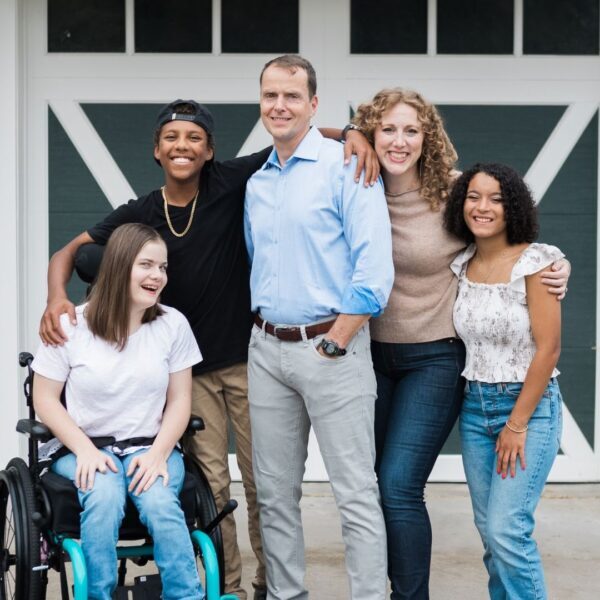 Richmond Integrative and Functional Medicine | Why Gratitude Matters More Than Ever | Family together practicing gratitude and healing in daily life.