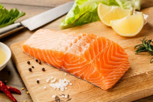 Salmon-On-Cutton-Board