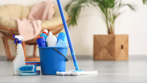 Choosing Safe Cleaning Chemicals (without title)